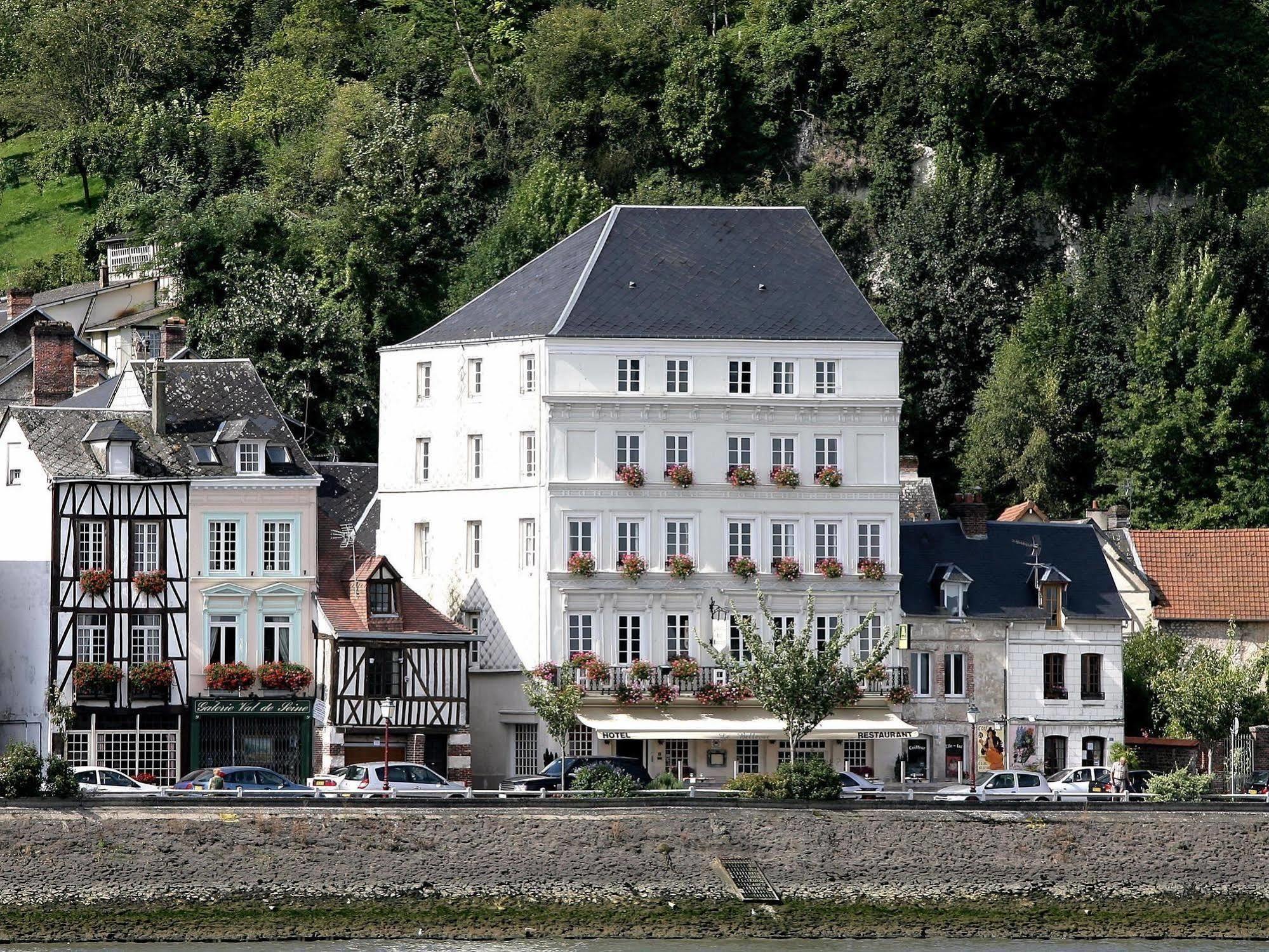 Logis - Hotel & Restaurant Le Bellevue La Bouille Exterior foto